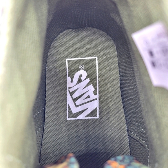 VANS Sk8-Hi Tapered Stackform Sneaker - Hightop / Platform - Picture 10 of 13